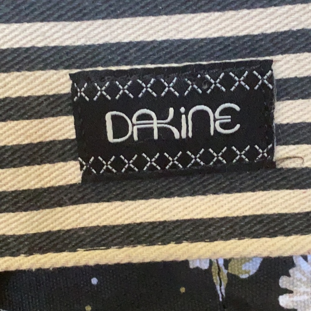 Dakine Backpack - Picture 2 of 6